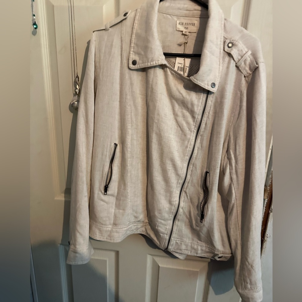 NWT women’s 1XL Blu Pepper Cream Utility Jacket Asymmetrical Zipper